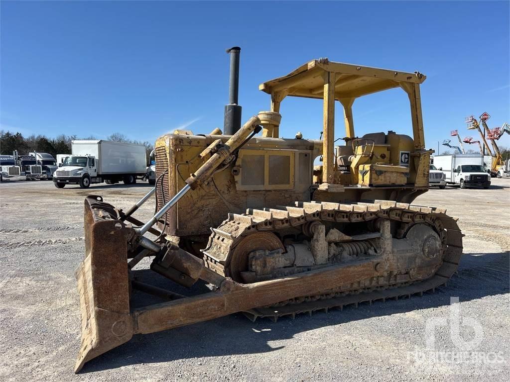 CAT D6C Buldozer sobre oruga