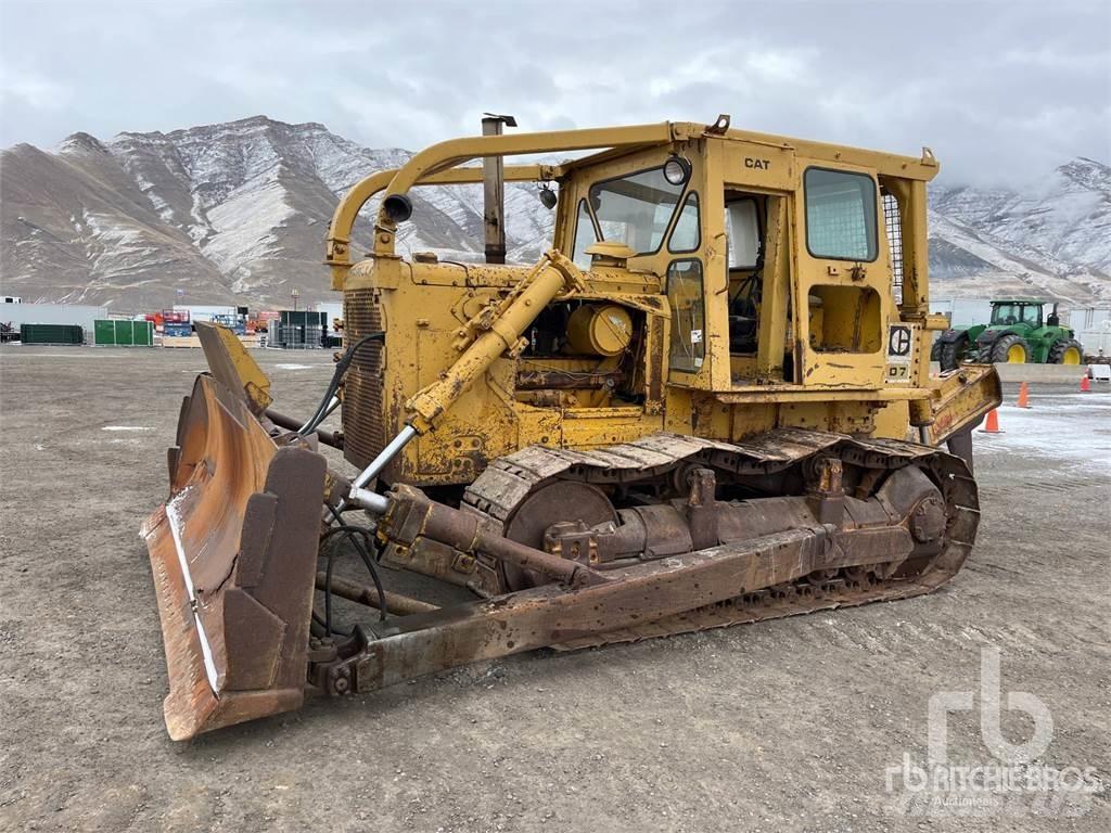 CAT D7 Buldozer sobre oruga