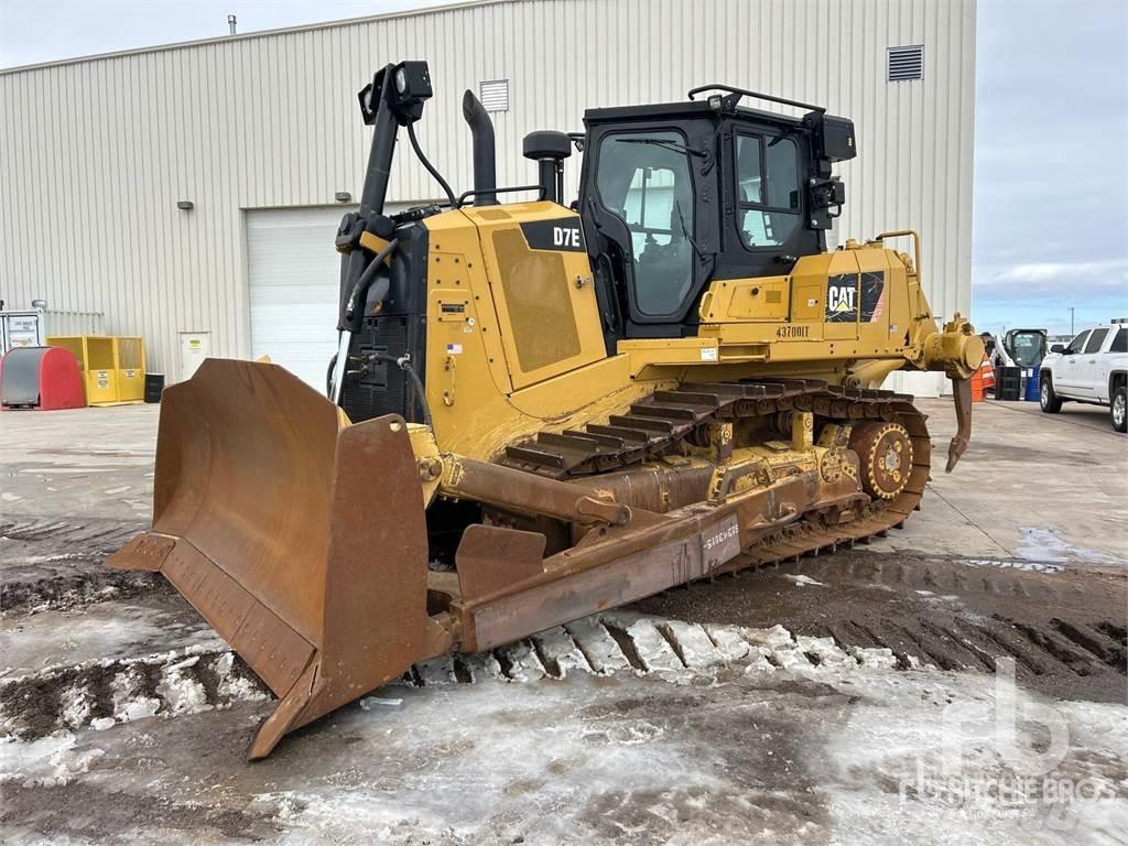 CAT D7E Buldozer sobre oruga