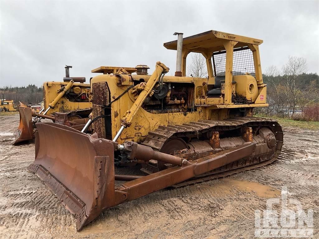 CAT D8H Buldozer sobre oruga