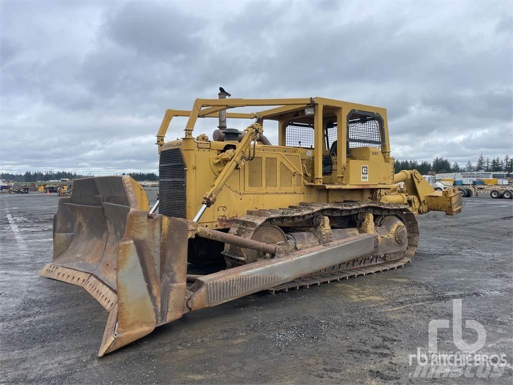 CAT D8K Buldozer sobre oruga