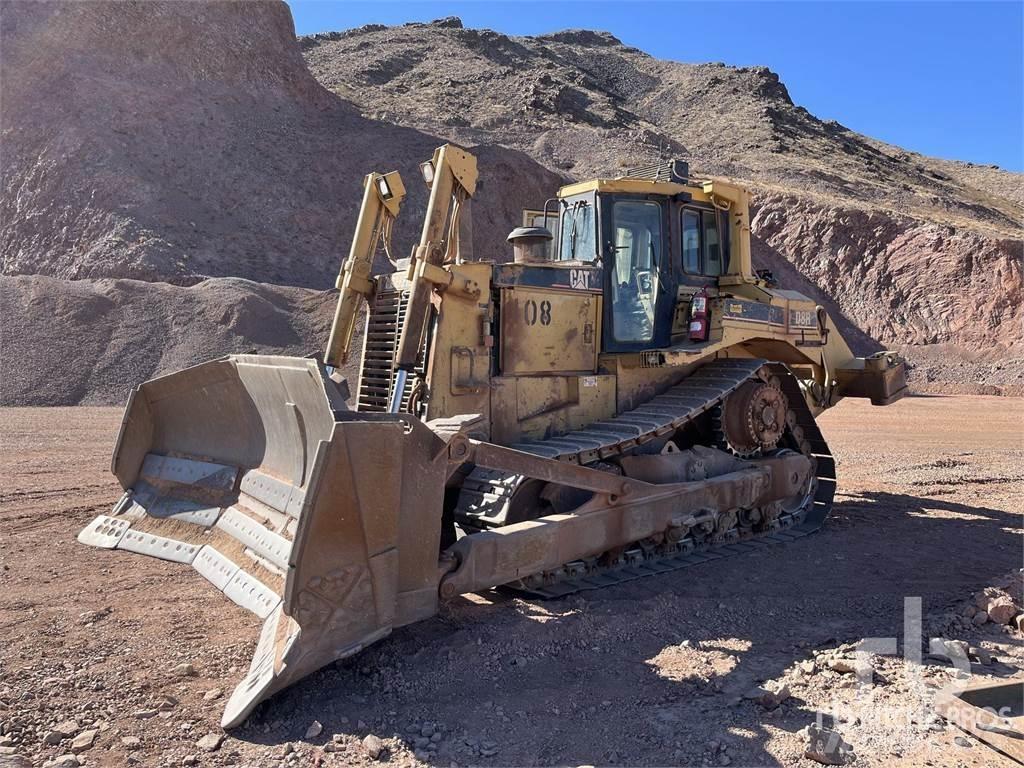 CAT D8R Buldozer sobre oruga