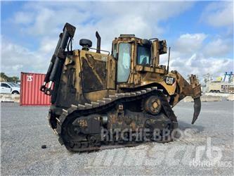 CAT D8T Buldozer sobre oruga