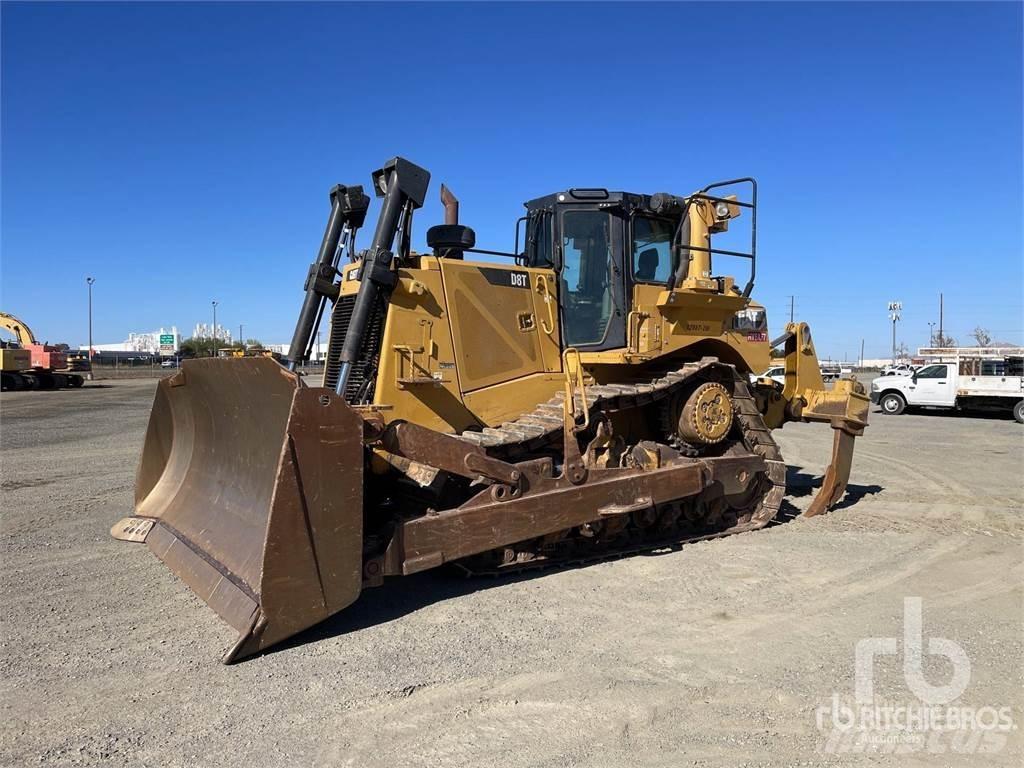 CAT D8T Buldozer sobre oruga