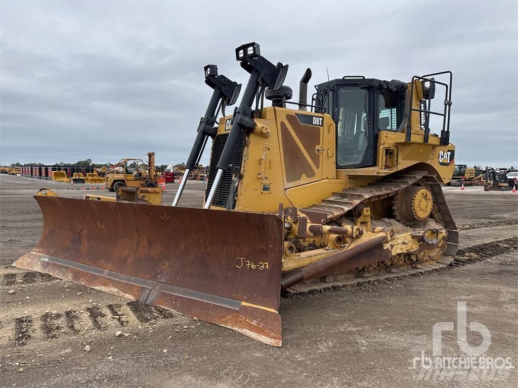 CAT D8T Buldozer sobre oruga