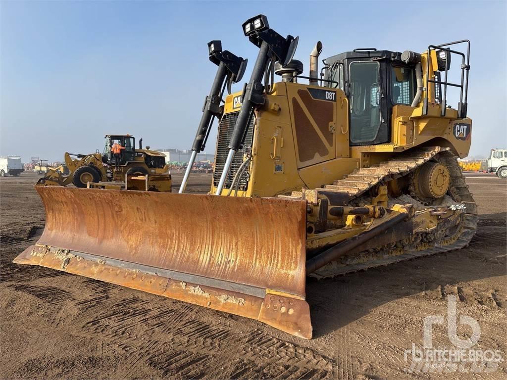 CAT D8T Buldozer sobre oruga