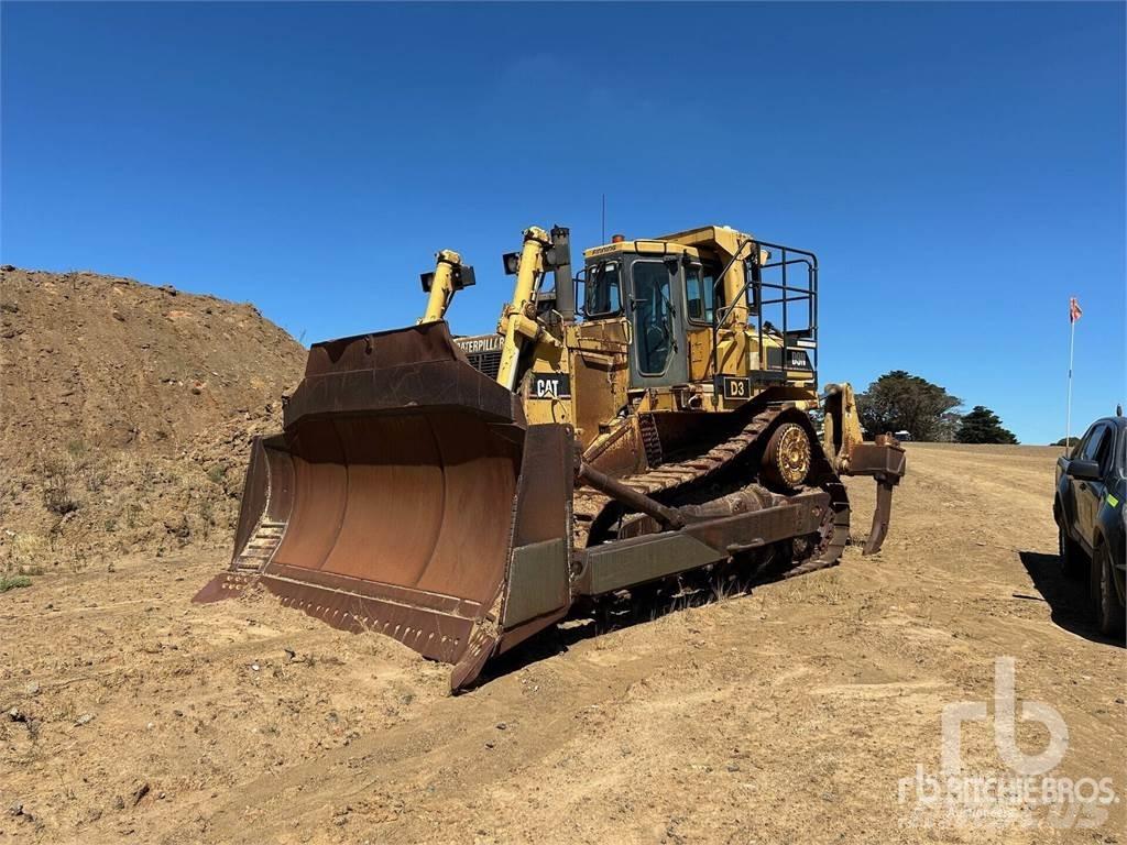 CAT D9N Buldozer sobre oruga