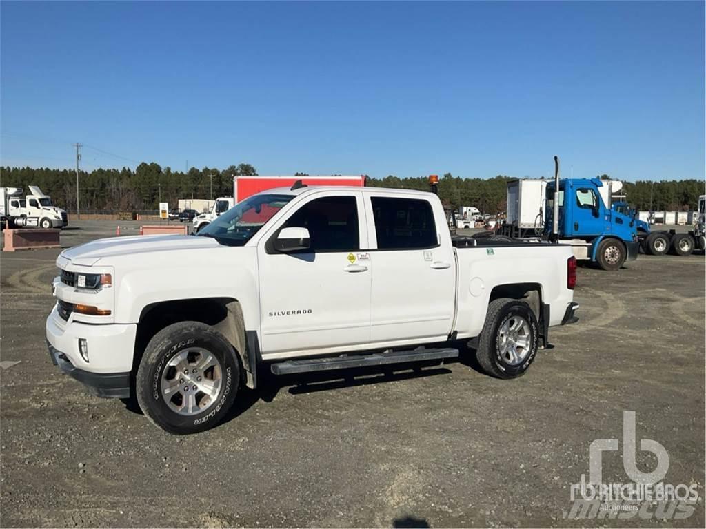 Chevrolet 1500 Caja abierta/laterales abatibles