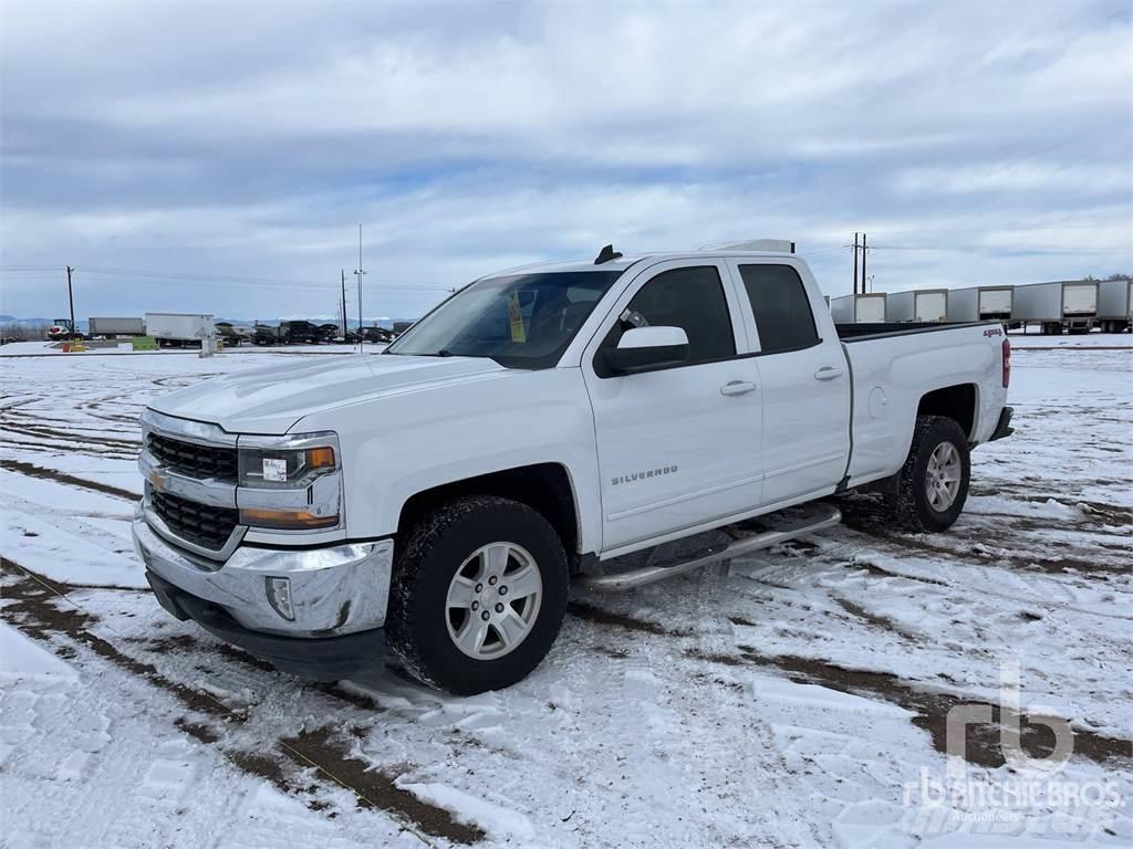 Chevrolet 1500 Caja abierta/laterales abatibles