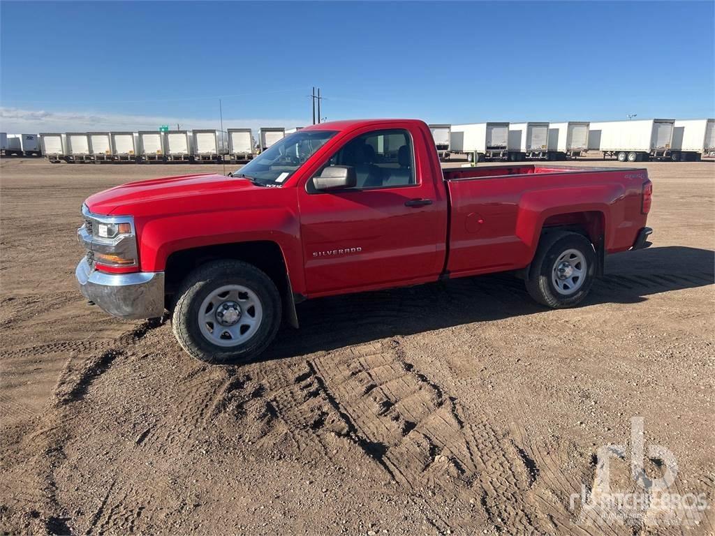 Chevrolet 1500 Caja abierta/laterales abatibles