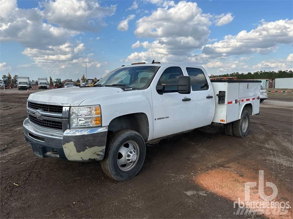 Chevrolet 3500 Vehículos municipales multiusos