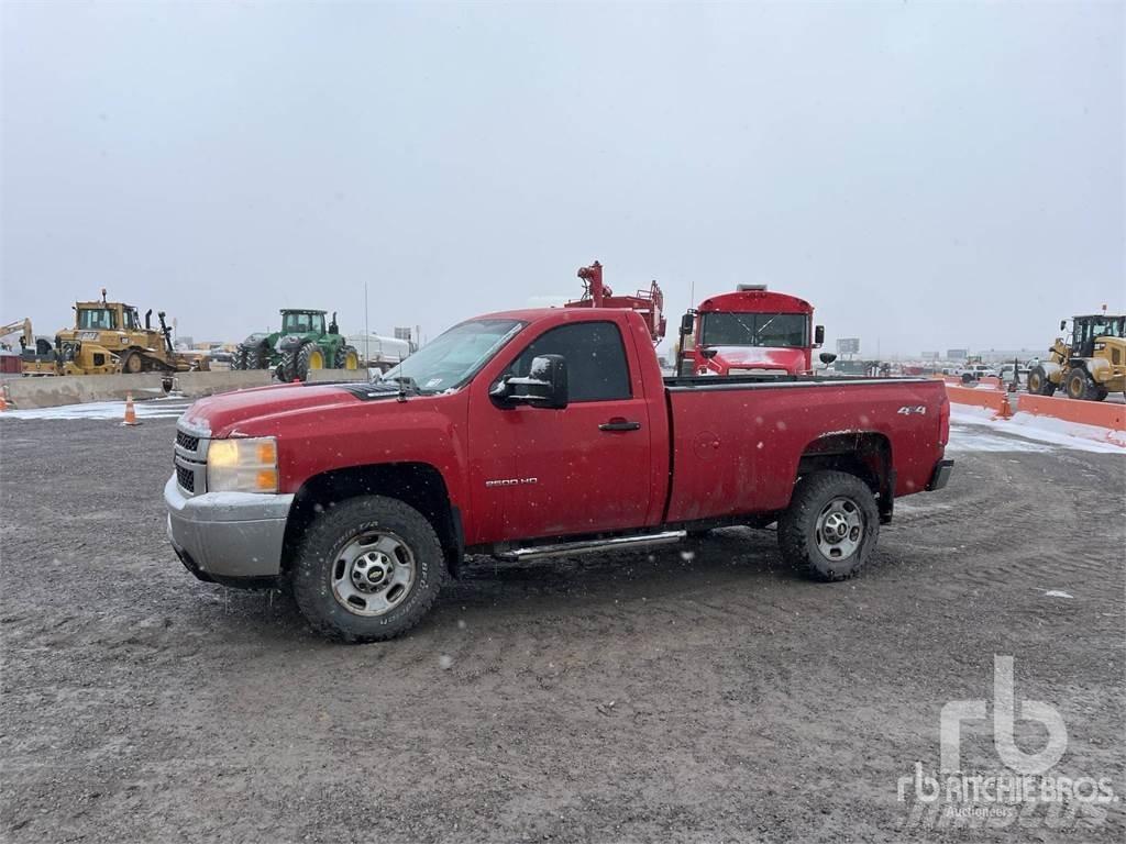 Chevrolet C2500 Caja abierta/laterales abatibles