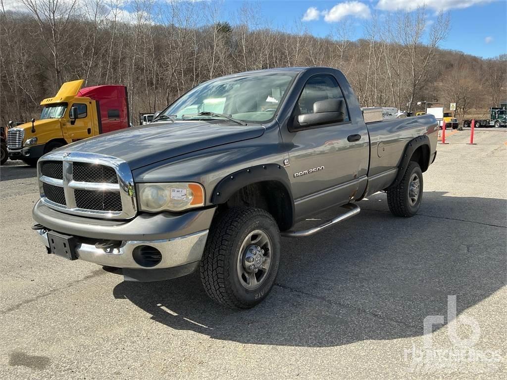 Dodge 2500 Caja abierta/laterales abatibles