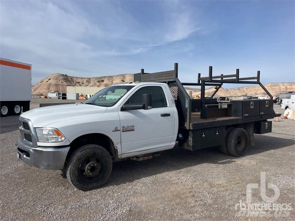 Dodge 3500 Camiones de cama baja