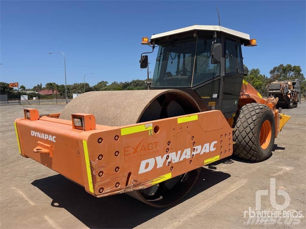 Dynapac CA702D Compactadoras de suelo