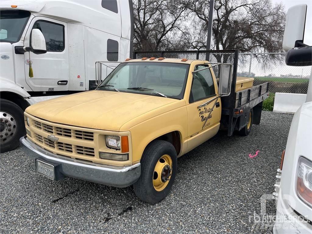 Ford F700 Camiones de cama baja