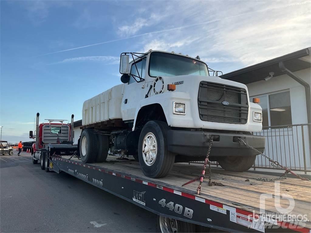 Ford LN9000 Camiones cisterna