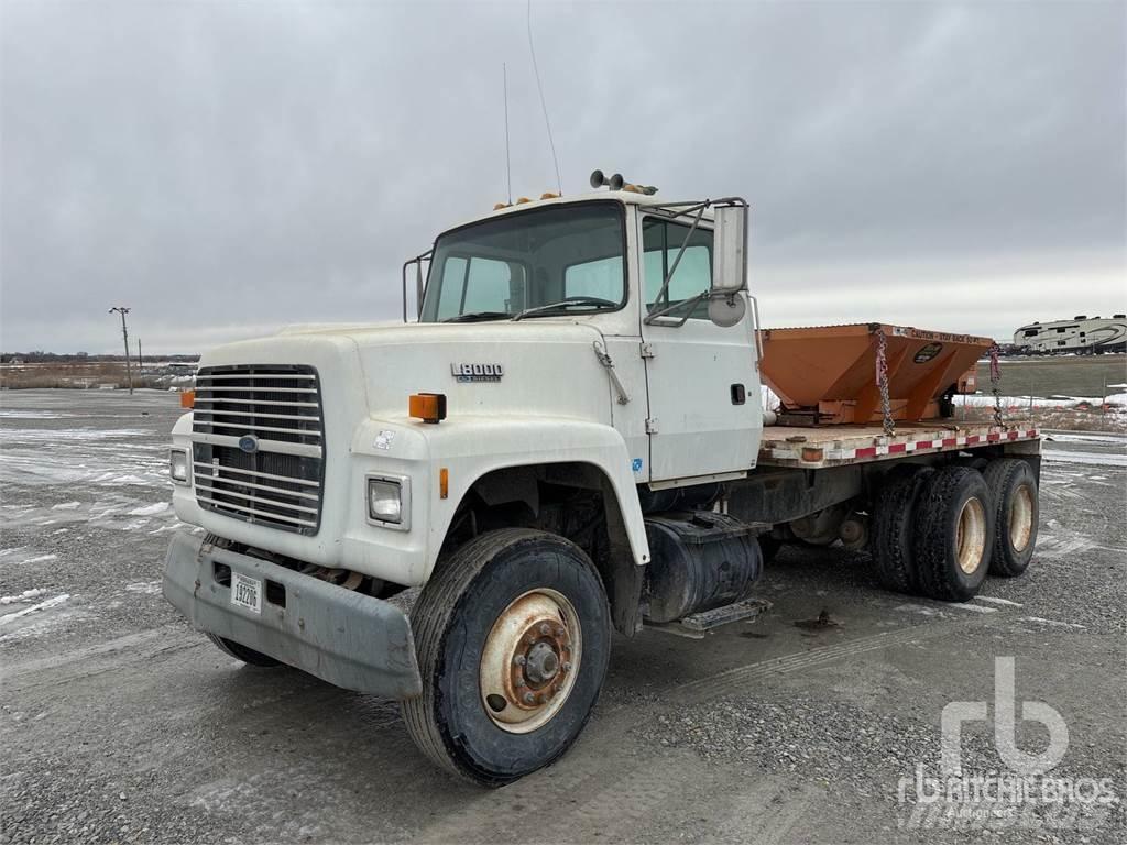 Ford LT8000 Camiones de cama baja