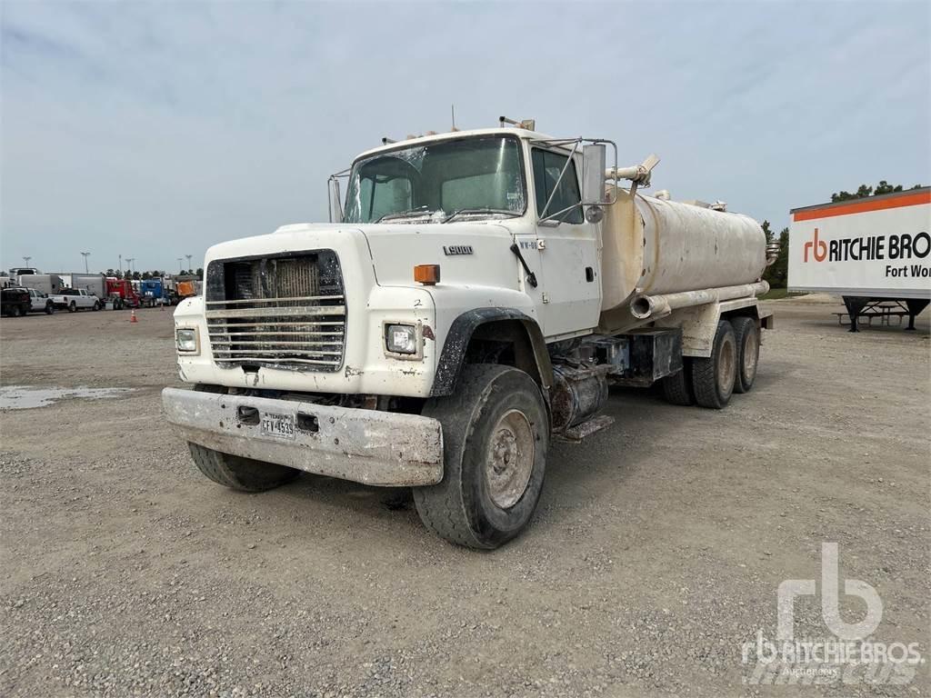 Ford LT9000 Camiones cisterna