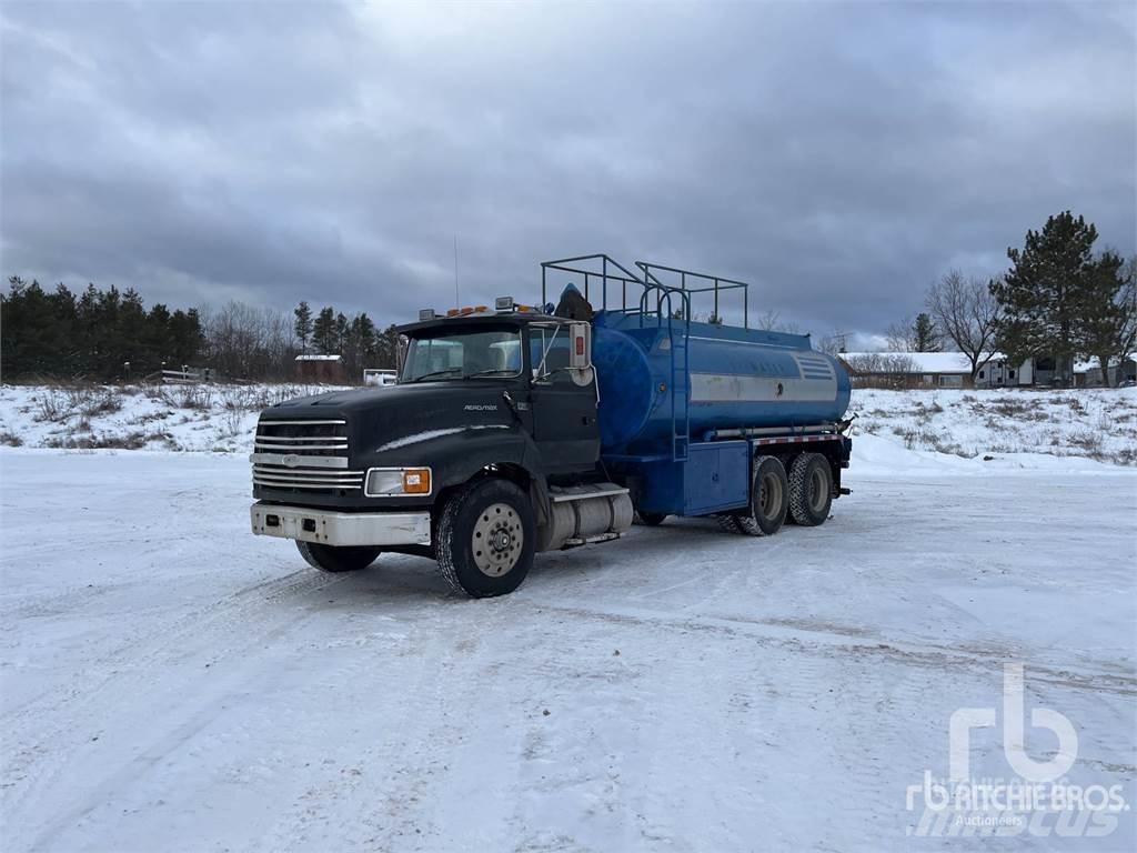 Ford LTL9000 Camiones cisterna