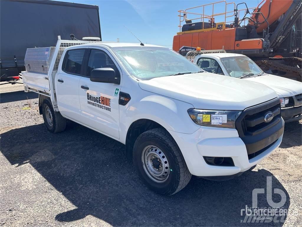 Ford RANGER Caja abierta/laterales abatibles