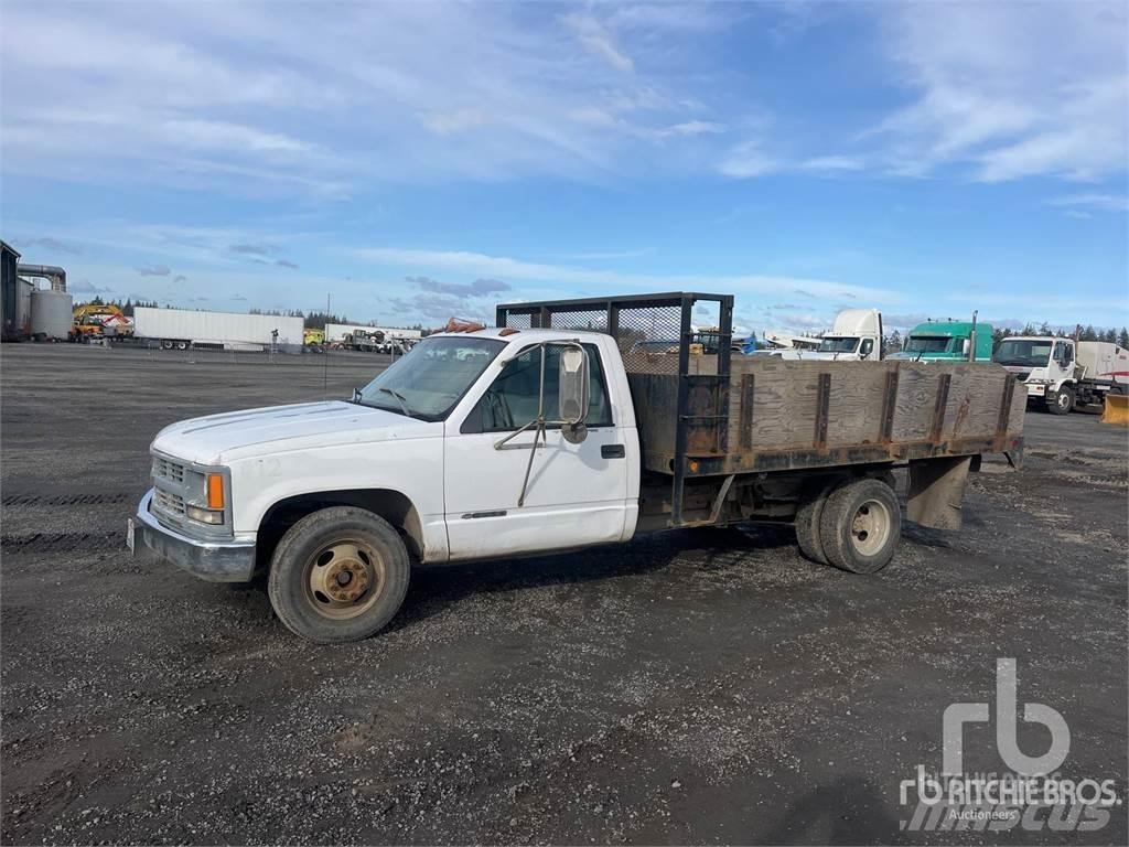 GMC 3500 Camiones de cama baja