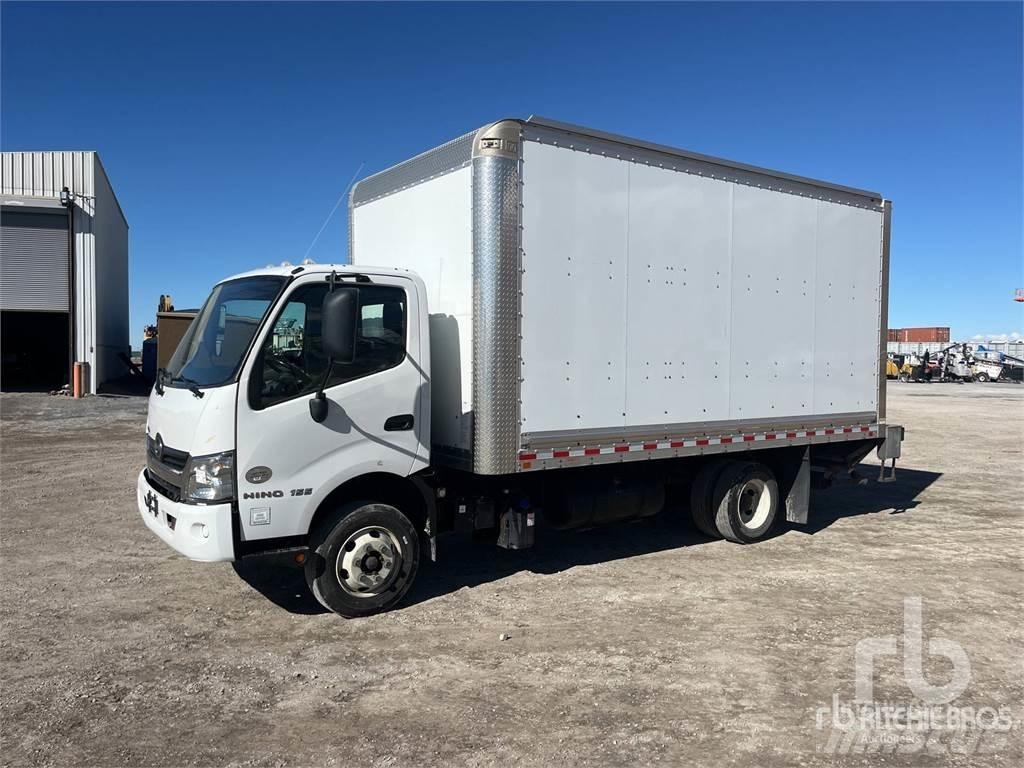 Hino 155 Furgonetas cerradas