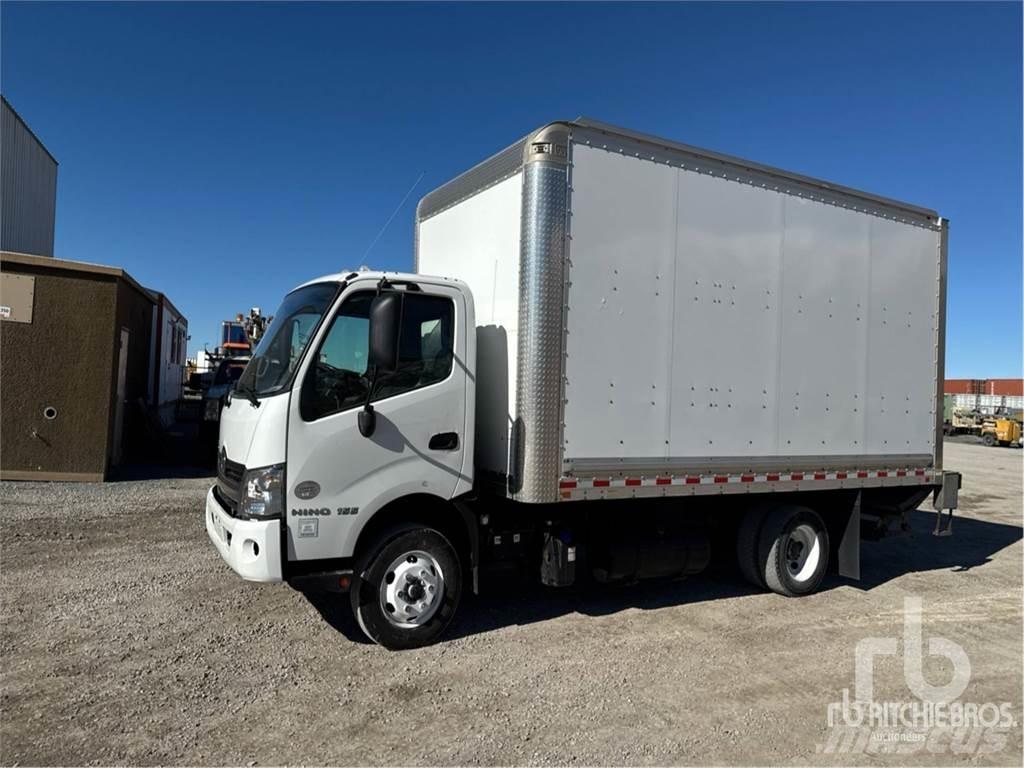 Hino 155 Furgonetas cerradas