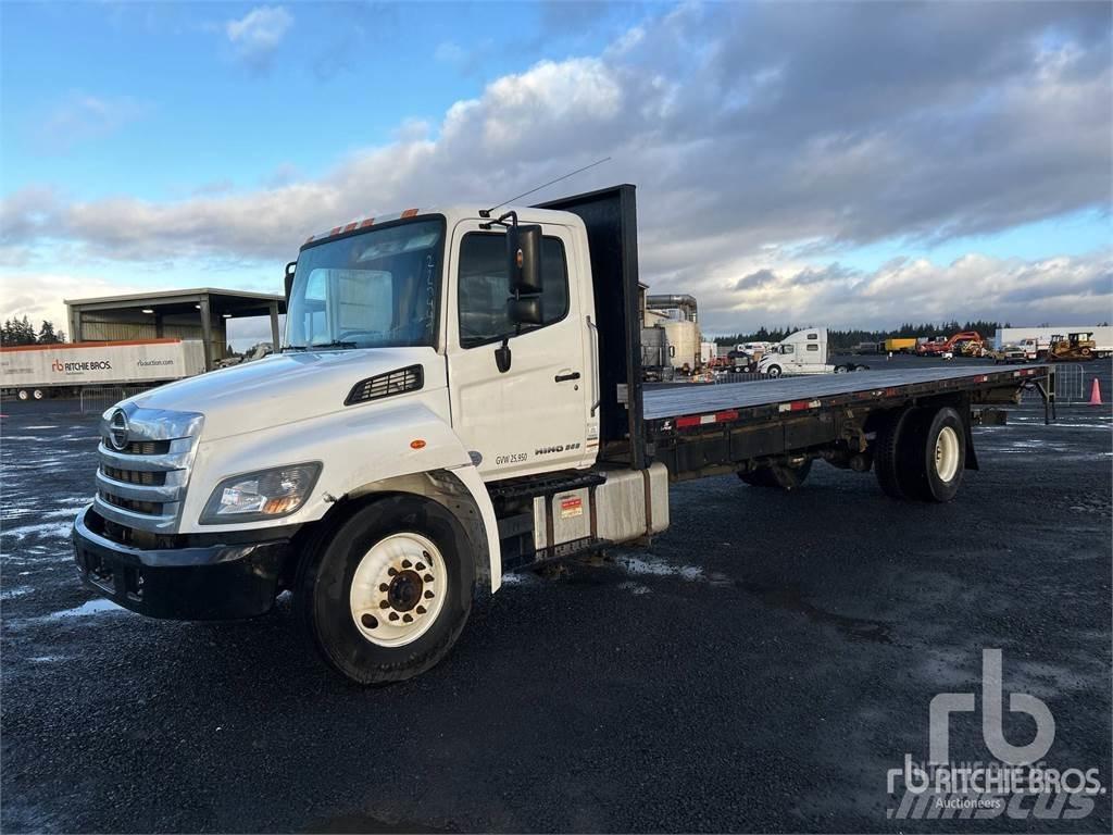 Hino 268 Camiones de cama baja