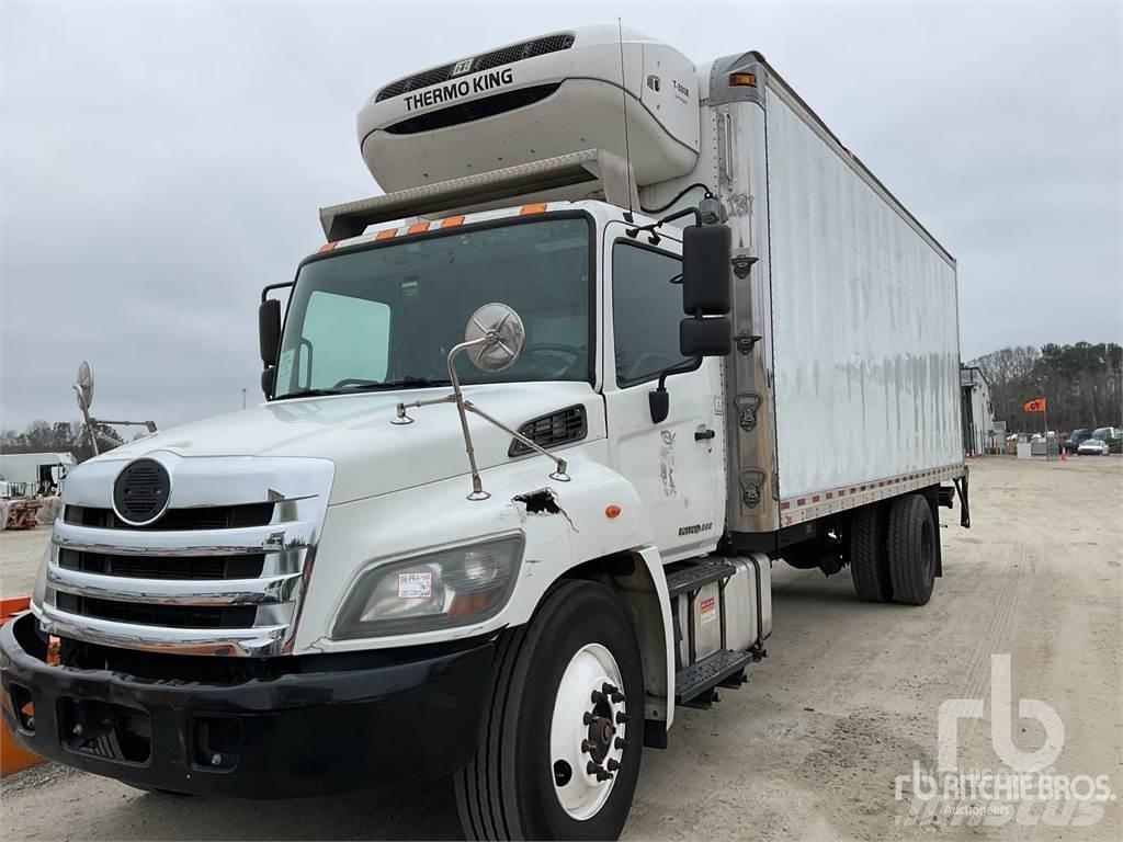 Hino 268 Furgonetas con temperatura controlada