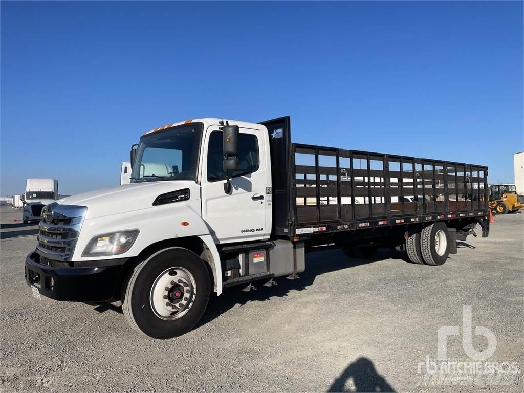 Hino 268 Camiones de cama baja