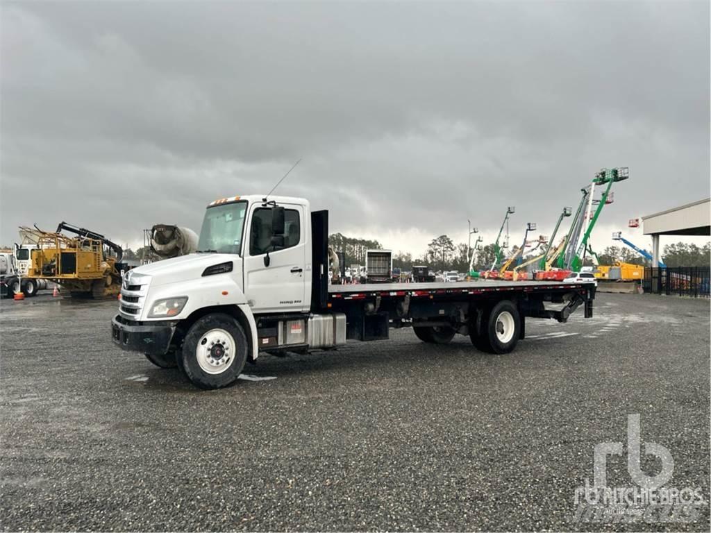 Hino 268 Camiones de cama baja