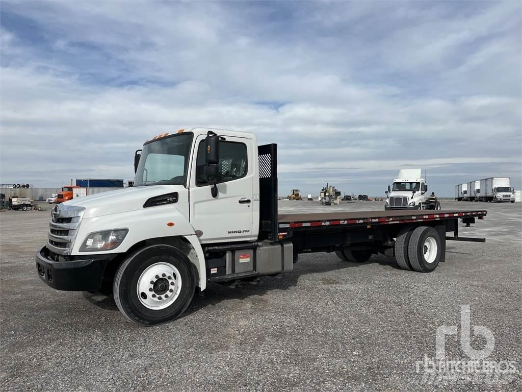 Hino 268 Camiones de cama baja