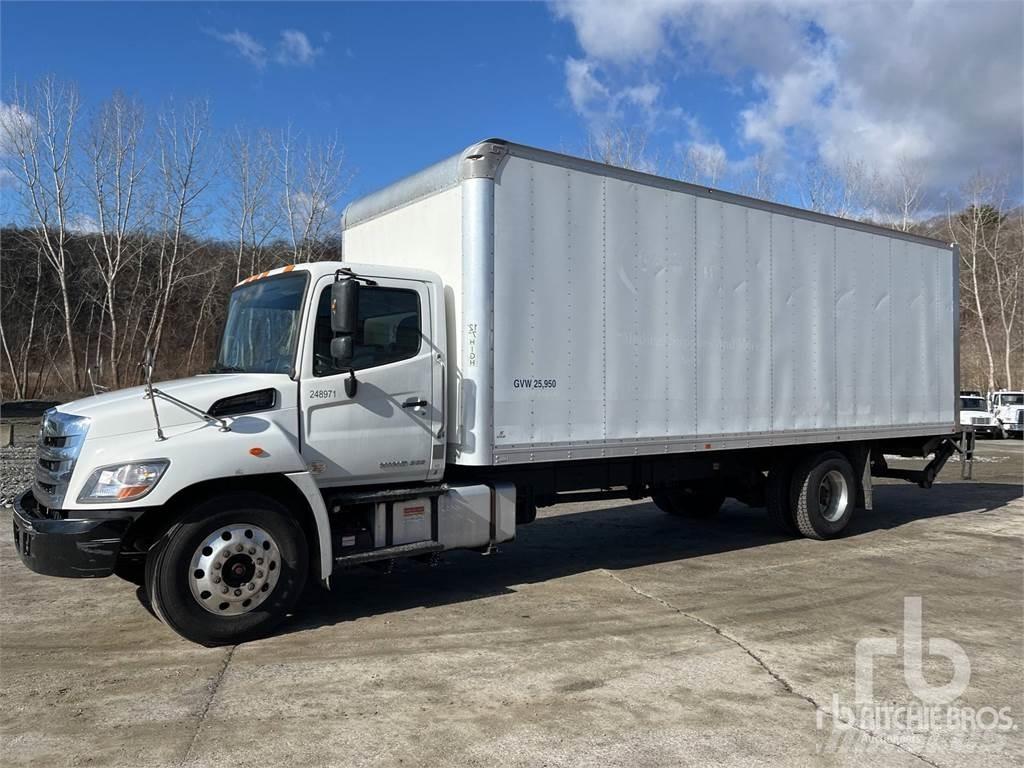 Hino 268 Furgonetas cerradas