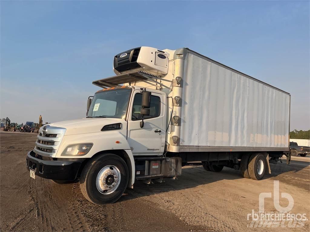 Hino 338 Furgonetas con temperatura controlada