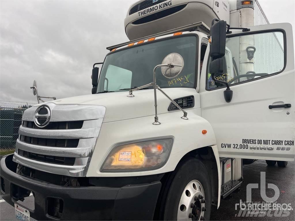 Hino 338 Furgonetas con temperatura controlada