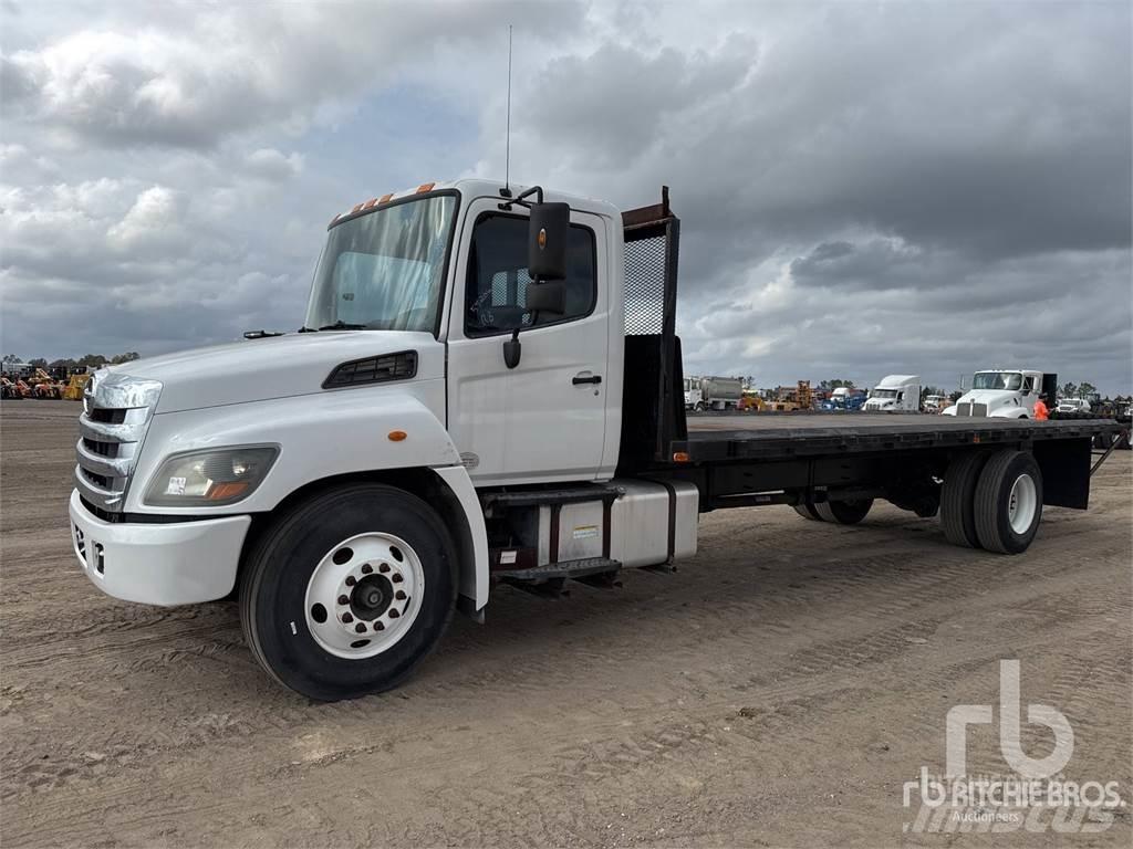 Hino 338 Camiones de cama baja