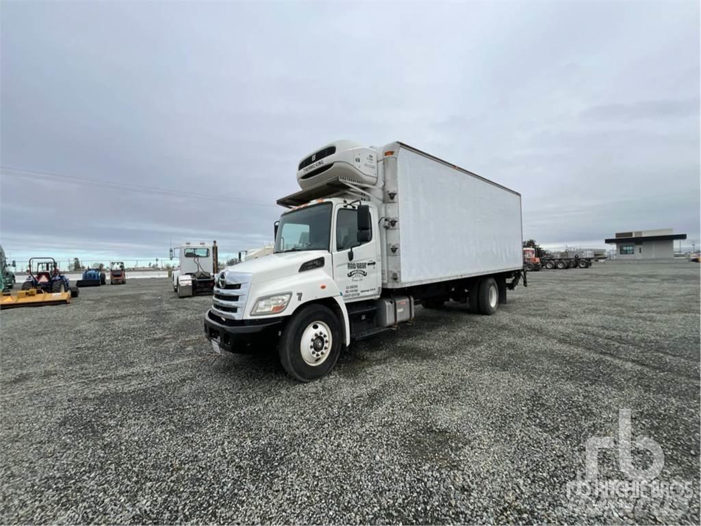 Hino 338 Furgonetas con temperatura controlada