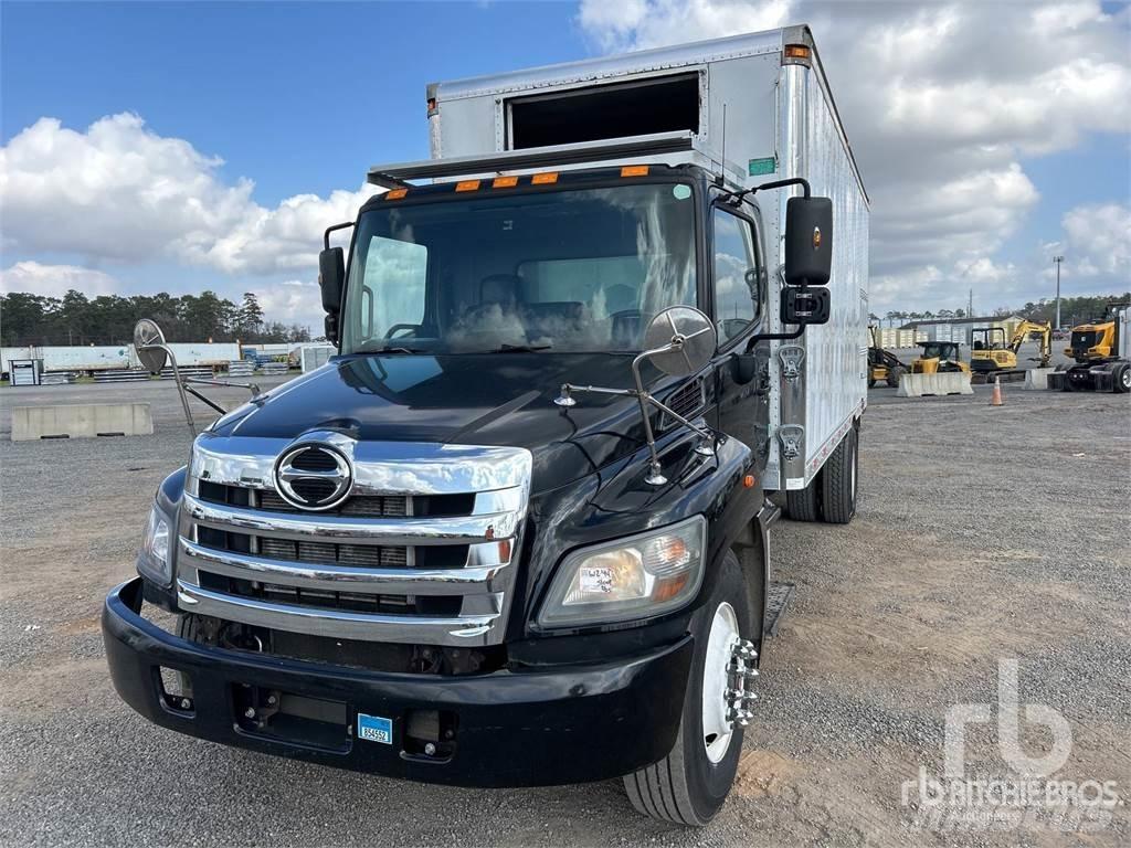 Hino 338 Furgonetas con temperatura controlada