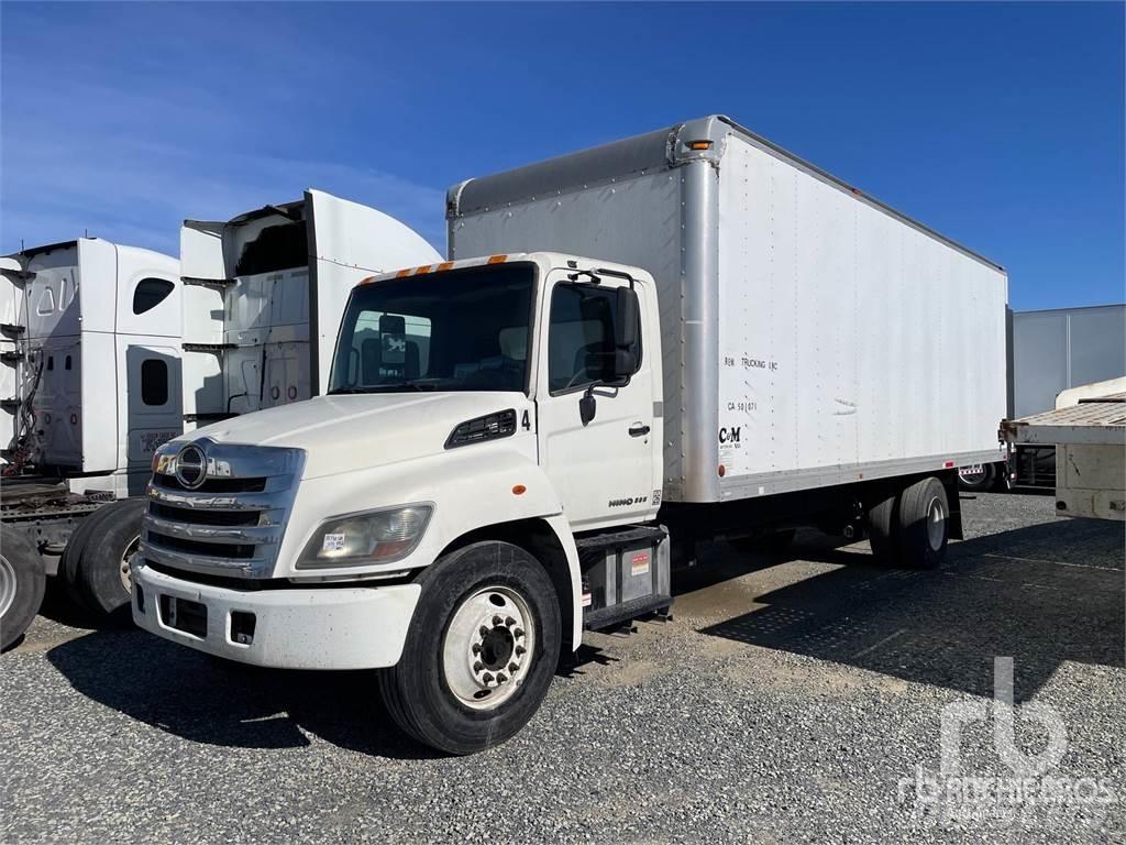 Hino 338 Furgonetas cerradas