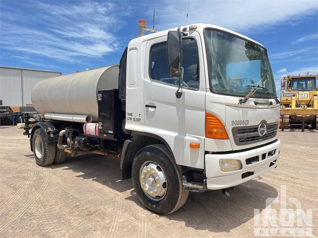 Hino FG1J Camiones cisterna