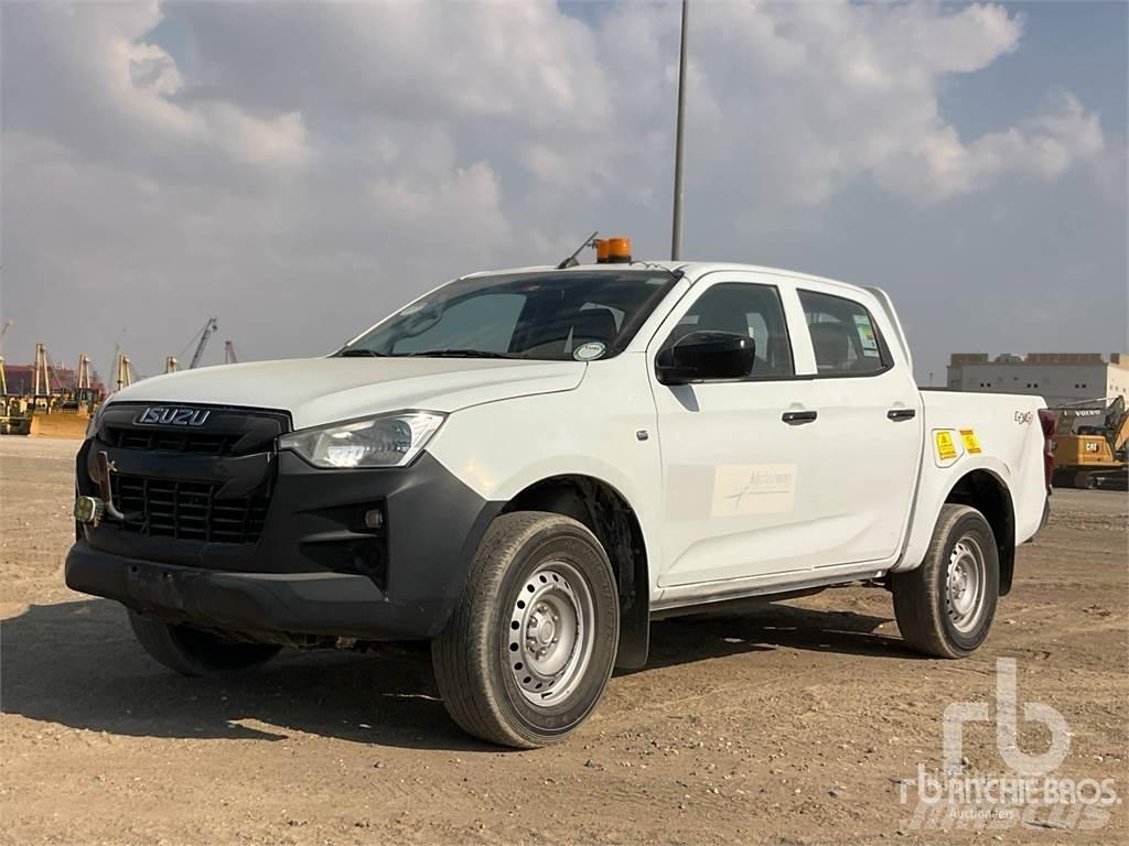 Isuzu MAX Caja abierta/laterales abatibles