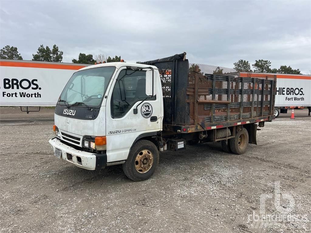 Isuzu NPR Camiones de cama baja