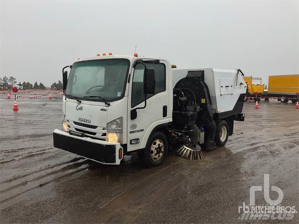 Isuzu NPRHD Camión de barrendero