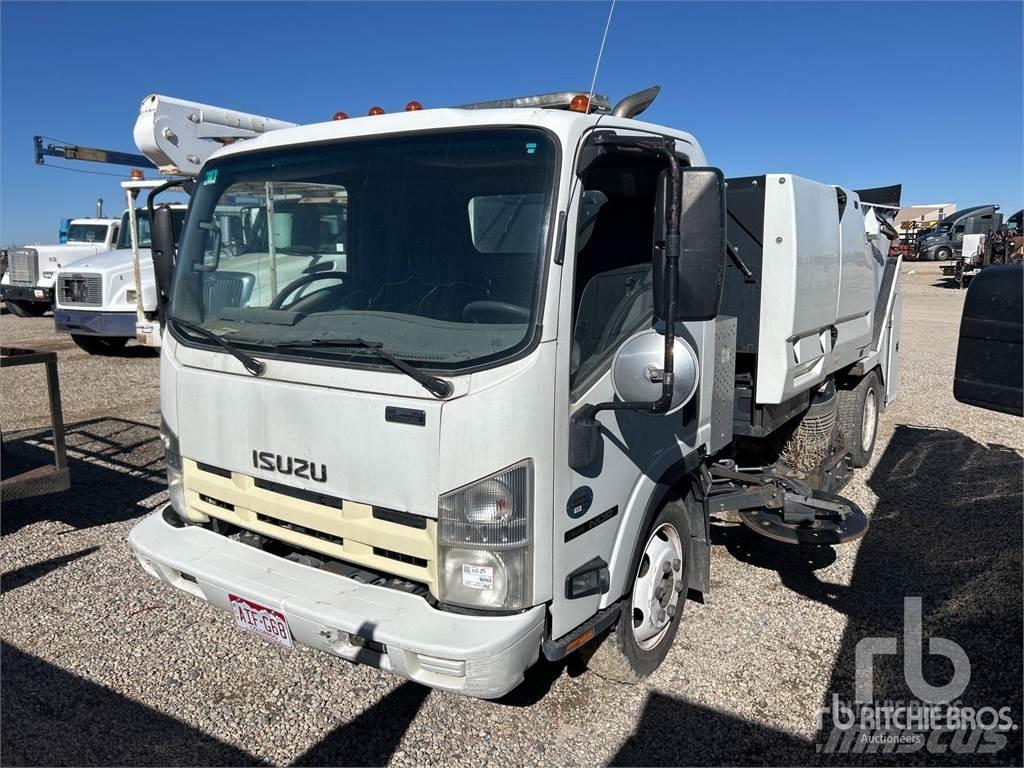 Isuzu NQR Camión de barrendero