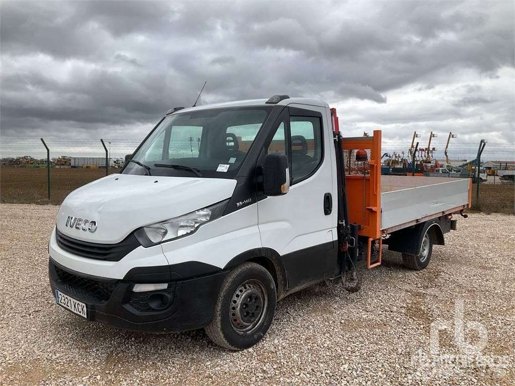 Iveco 35S14N Camiones grúa