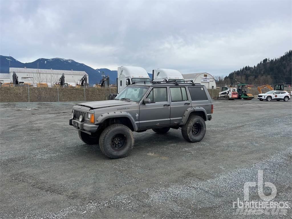 Jeep CHEROKEE Caja abierta/laterales abatibles