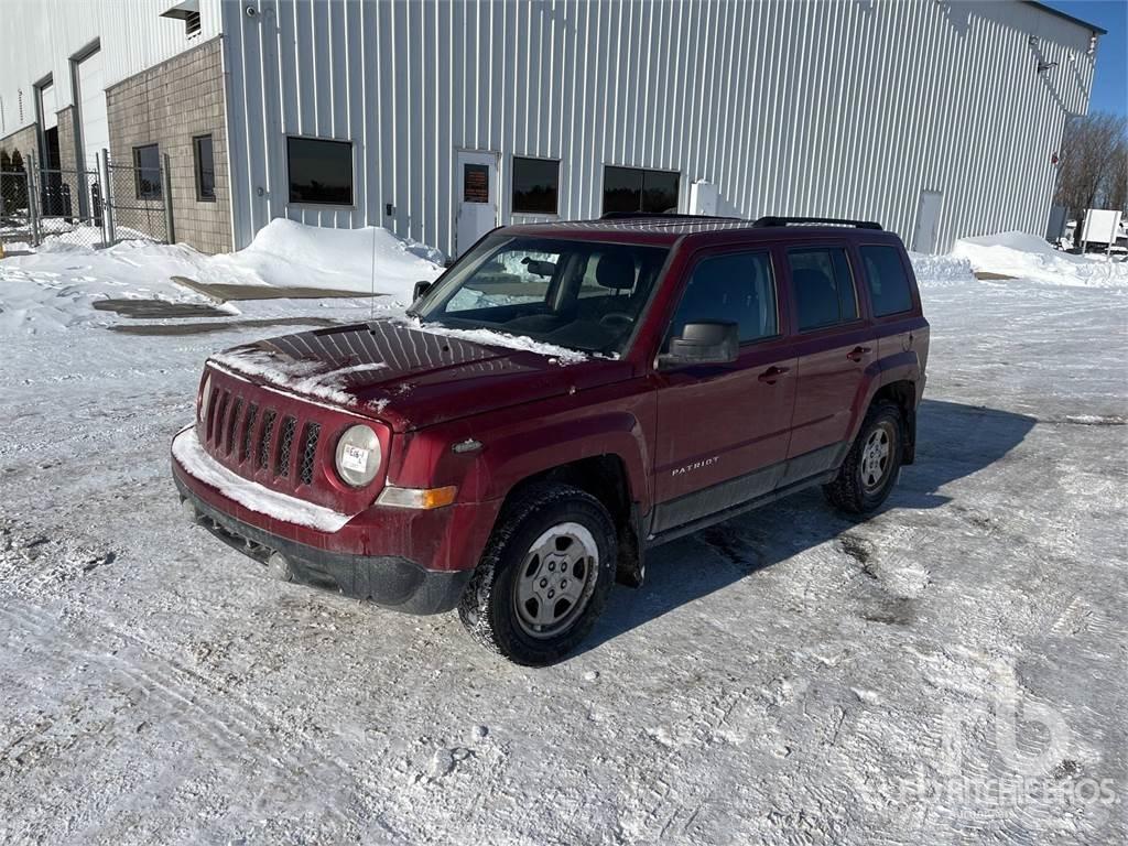 Jeep PATRIOT Caja abierta/laterales abatibles