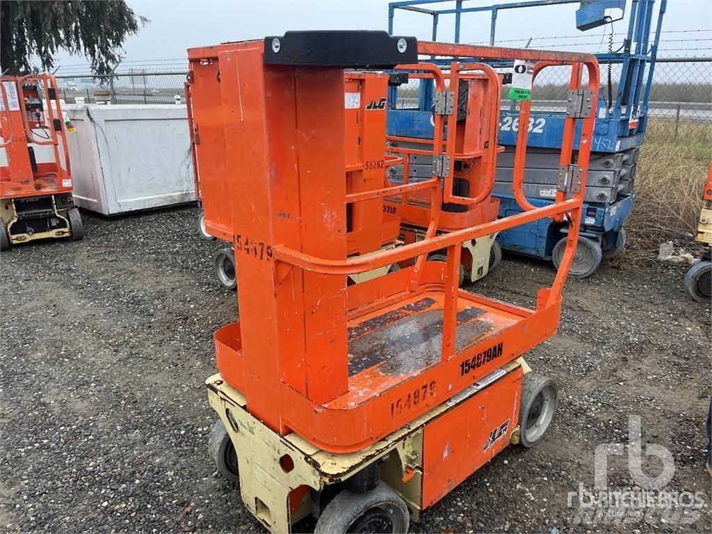 JLG 1230ES Plataformas con brazo de elevación manual