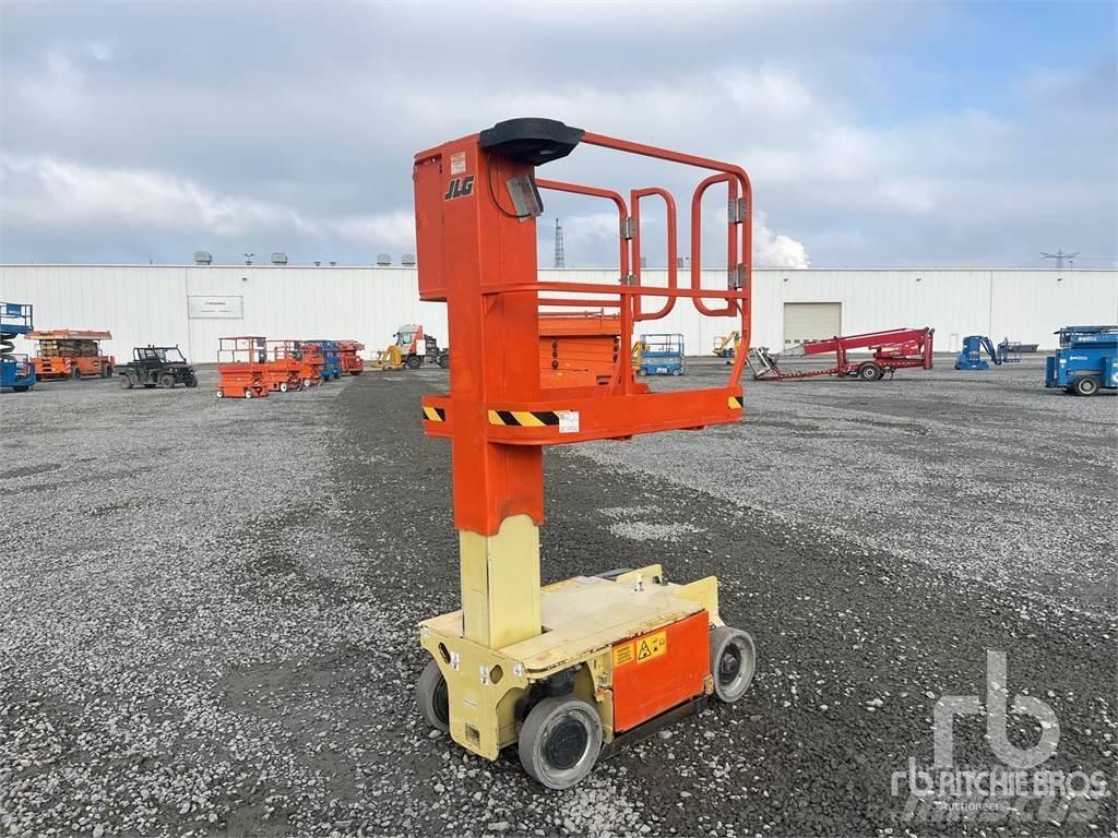 JLG 1230ES Plataformas con brazo de elevación manual